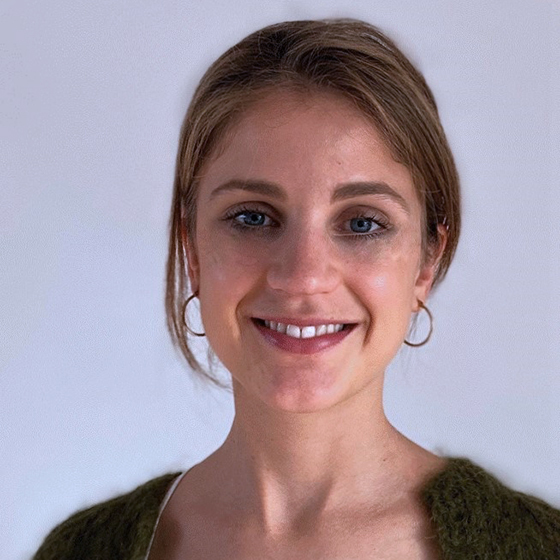 Leonie beeli portrait